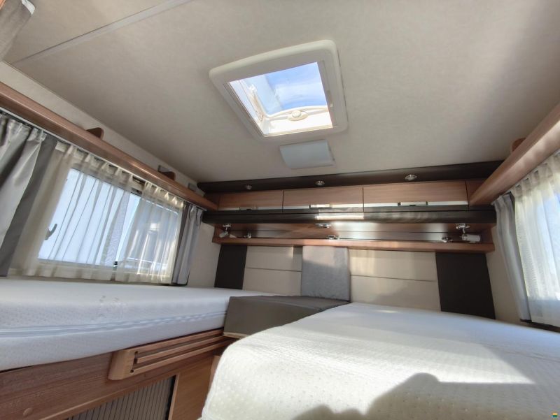 Knaus Sky I 740 LEG mit Einzelbett, Hubbett!