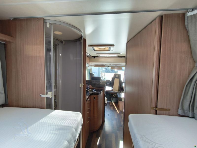 Knaus Sky I 740 LEG mit Einzelbett, Hubbett!