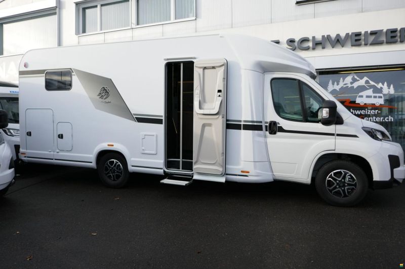 Knaus Live Wave 700 MEG Platinum Selection