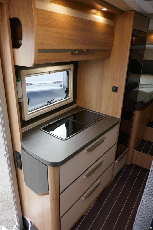 Knaus SKY TI 650 MEG