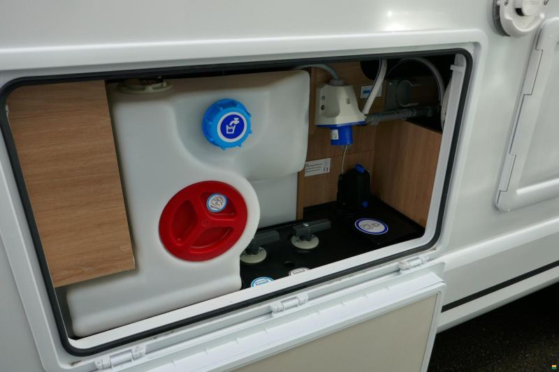 Knaus L!VE TI 650 MEG Platinum Selection