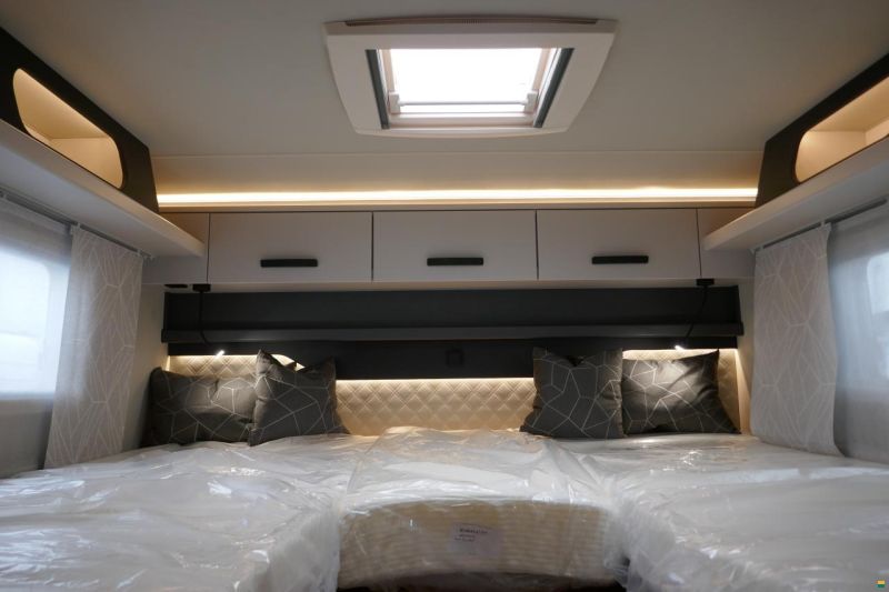 Knaus L!VE TI 650 MEG Platinum Selection