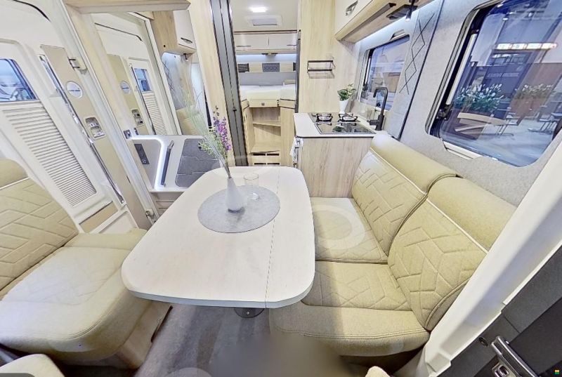 Eura Mobil Xtura XT 686 EF