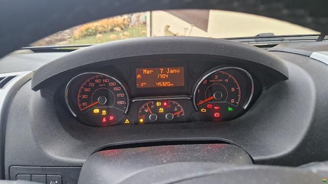 Hymercar Sydney GT White Line