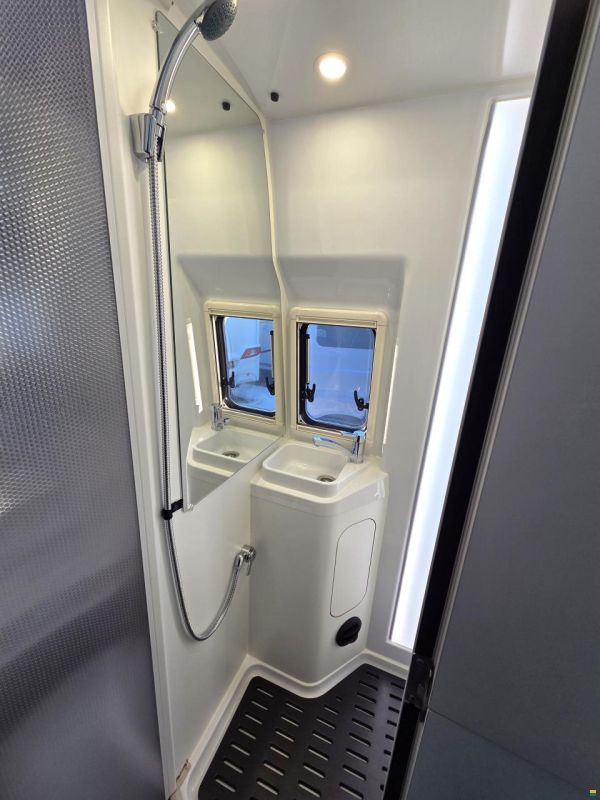 Westfalia James Cook 600E