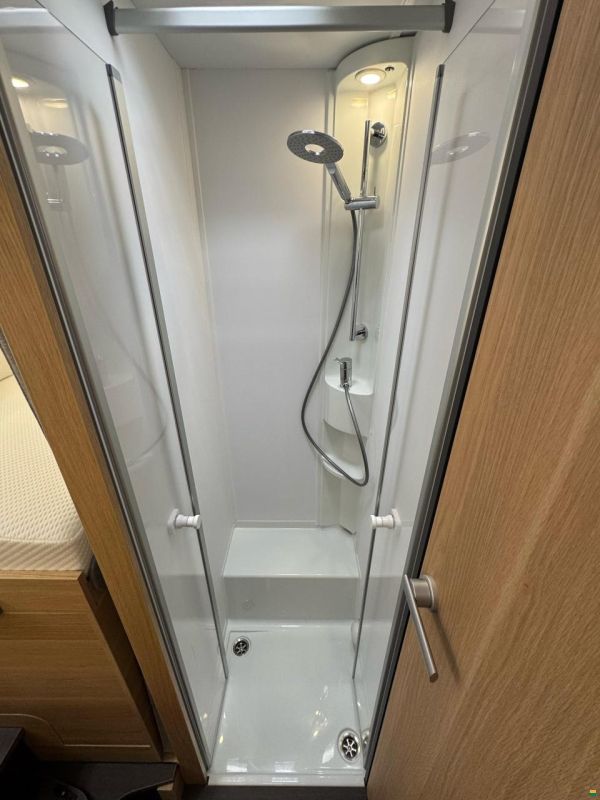 Adria Coral Axess 650 DL