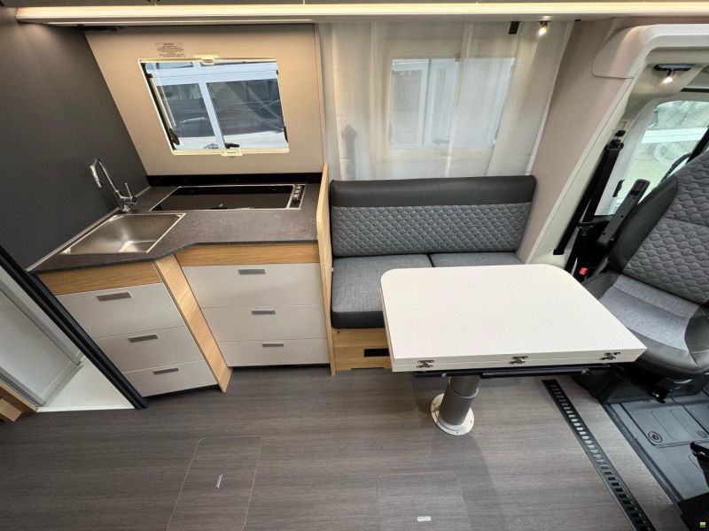 Adria Coral Axess 650 DL