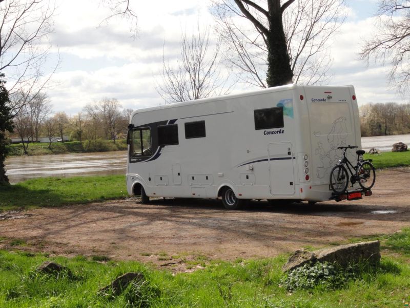 Concorde Carver 228LS