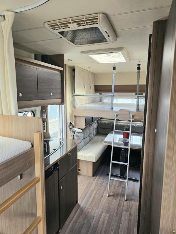 Bürstner Premio Plus 510tk mit Hubbett!