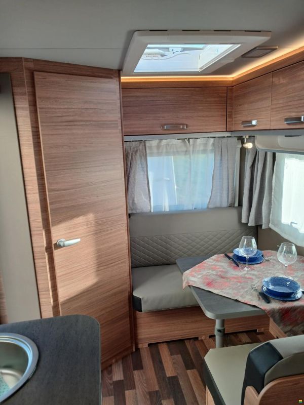 Weinsberg CaraOne 390 Hot Edition