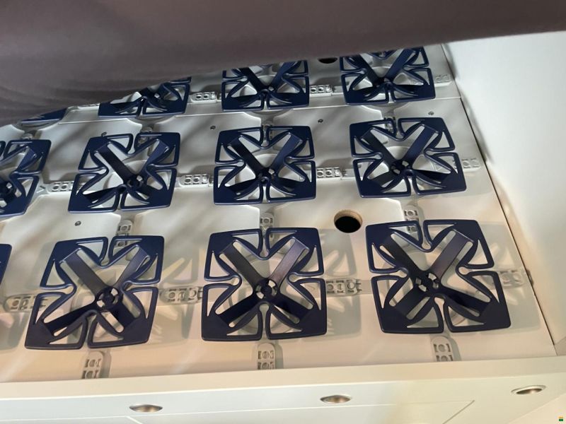 Woelcke Autark Runner R8