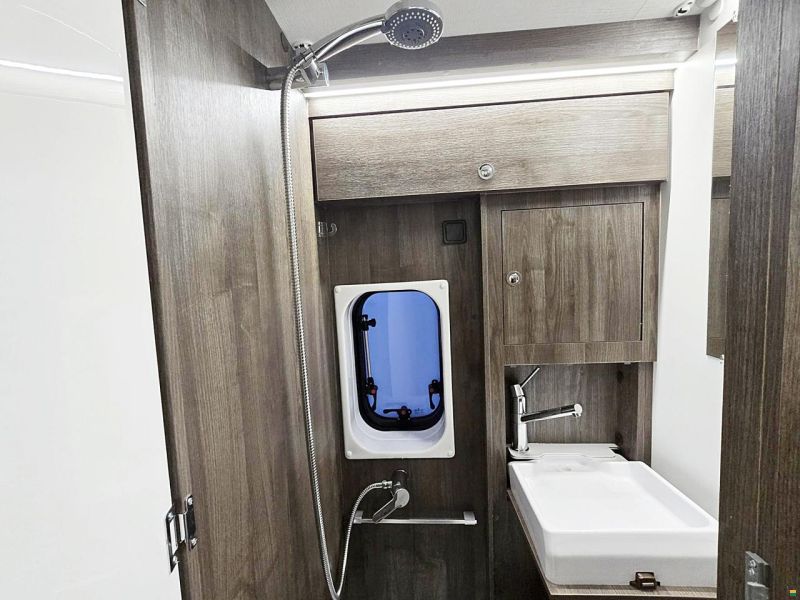 Benimar BENIVAN 540 B 100 2.2 9G-AUTOMAT MJ