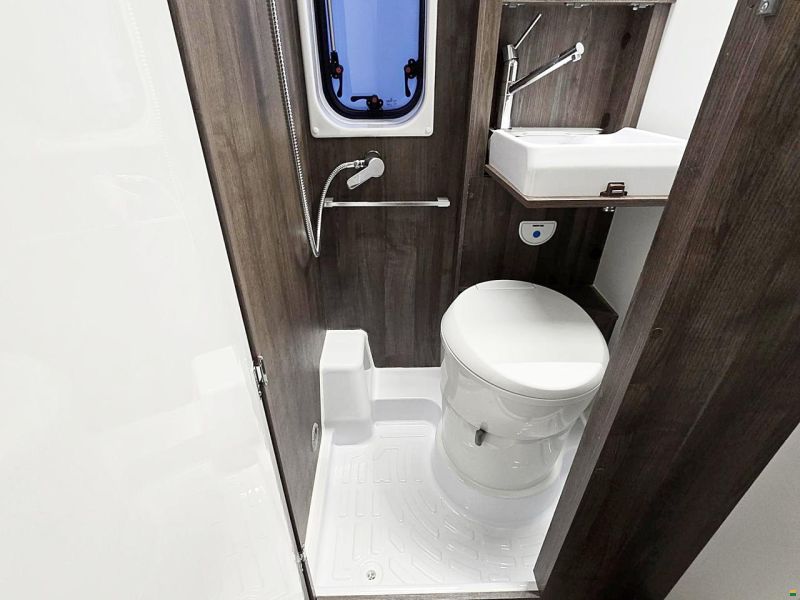 Benimar BENIVAN 540 B 100 2.2 9G-AUTOMAT MJ