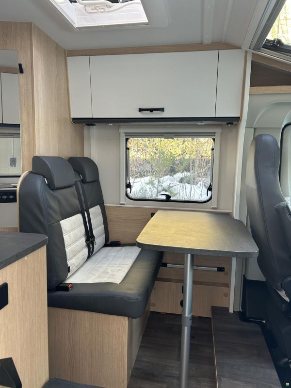 Sunlight V66 Adventure