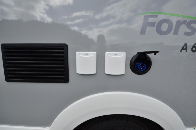 Forster-Reisemobile Alkoven FA 699 DVB