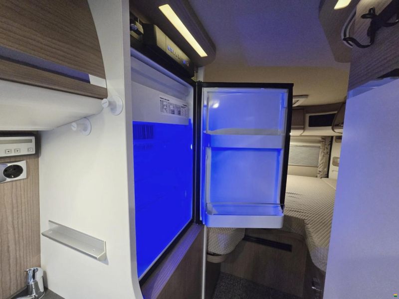 Malibu VAN GT 640 CHARMING AUTOMAT MJ 180