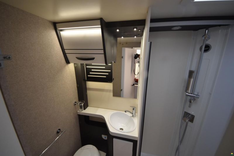 Forster-Reisemobile Alkoven FA 699 DVB