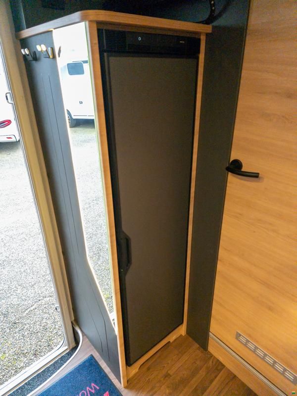 Knaus Live Wave 700 LX Platinum Selection