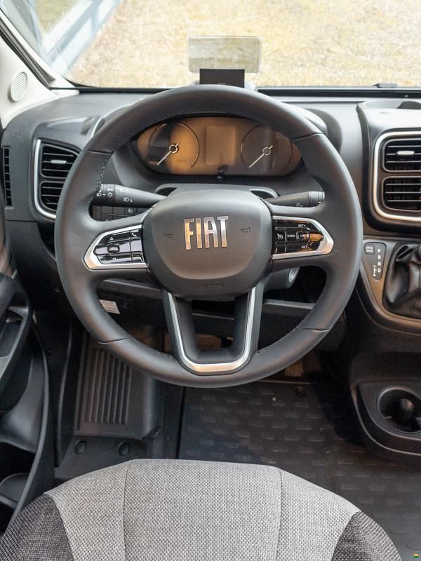 Knaus Live Wave 700 LX Platinum Selection