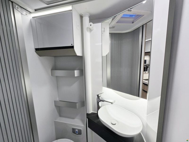 Adria COMPACT DL 2.2 MJ