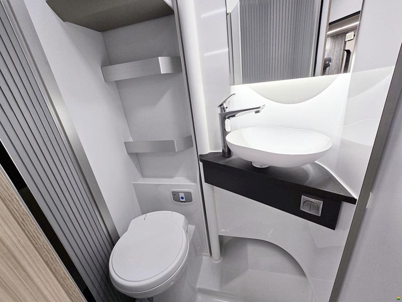 Adria COMPACT DL 2.2 MJ