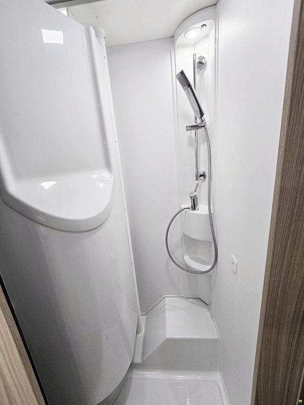 Adria COMPACT DL 2.2 MJ