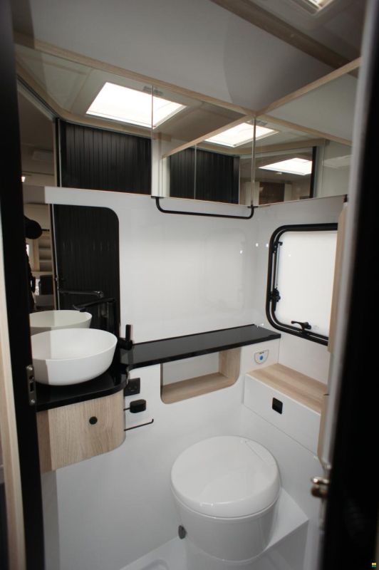 Hobby De Luxe 460 SL