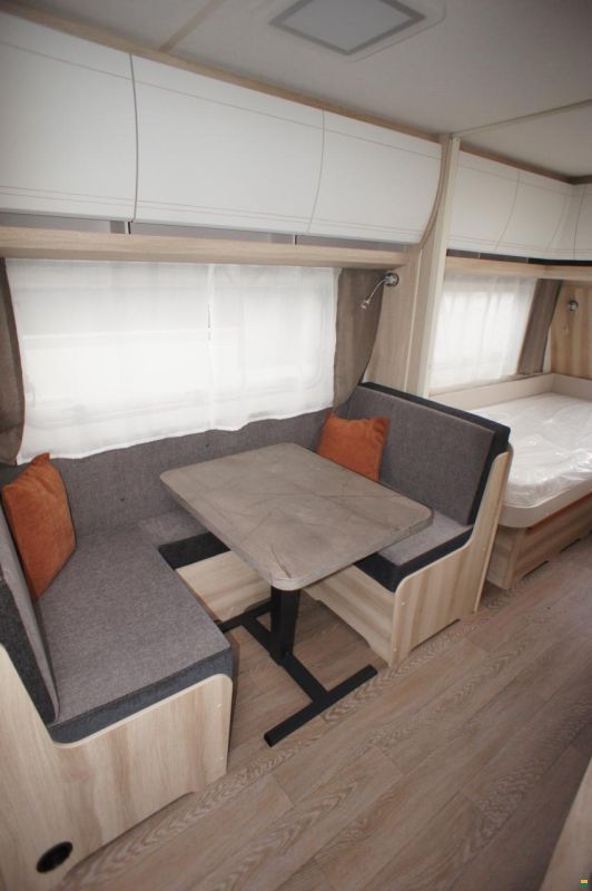 Hobby De Luxe 460 SL