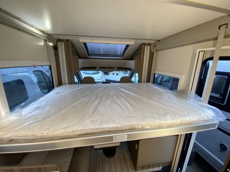 Roller Team Kronos Fit 230 TL, Ford 165PS Automat