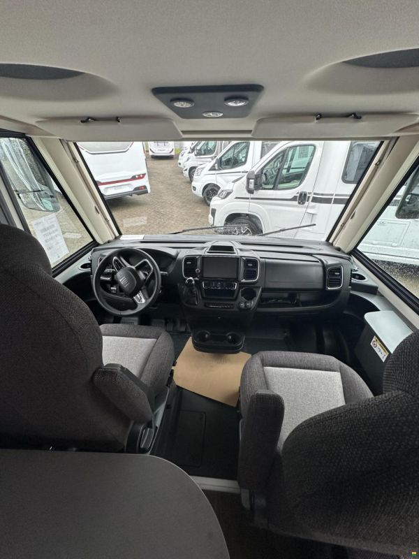 Knaus L!VE I 650 MEG