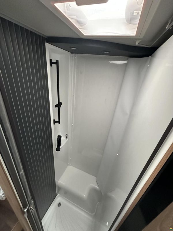 Knaus L!VE I 650 MEG