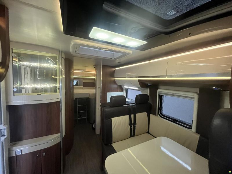 Hobby First Class Mobil