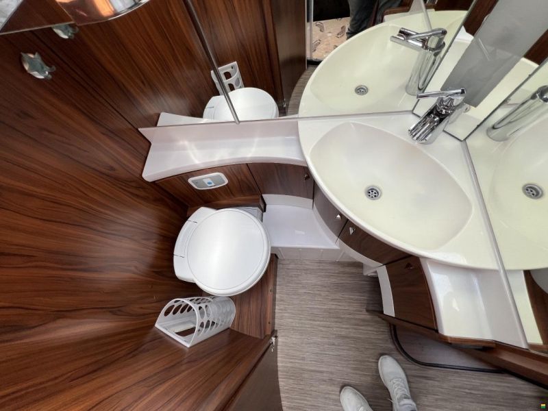 Hobby First Class Mobil