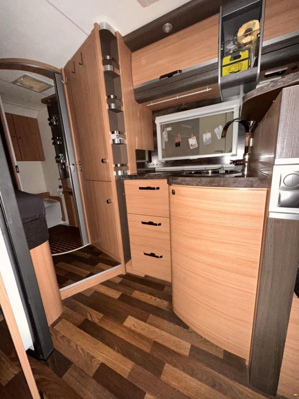 Knaus Sky TI 650 MF Silver Selection