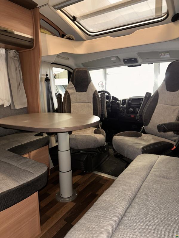 Knaus Sky TI 650 MF Silver Selection