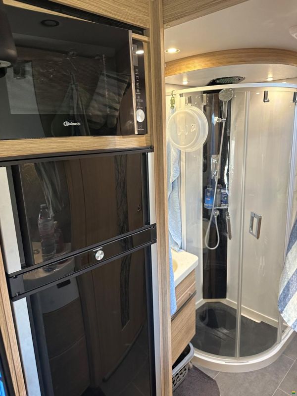 Niesmann-Bischoff Flair 920 EK