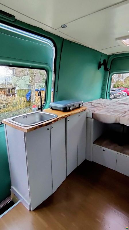 Mercedes Benz Sprinter