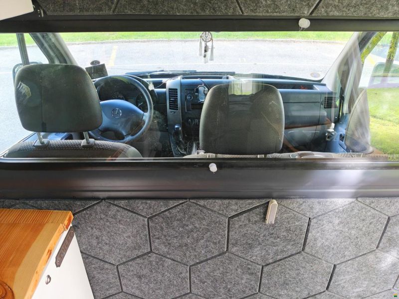 Mercedes Benz Sprinter