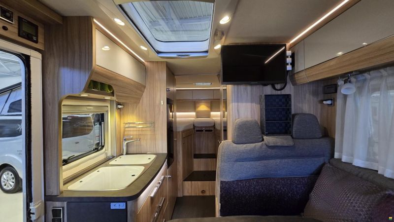 Hymer Exsis- I 588