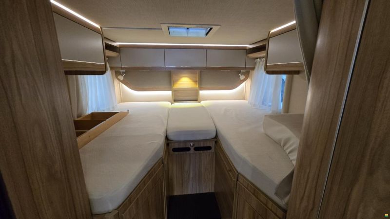 Hymer Exsis- I 588
