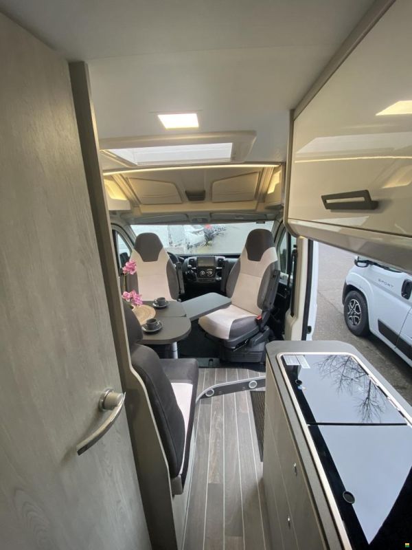 Roller Team Livingstone 5 Sport, Fiat 2.2MJ 140PS