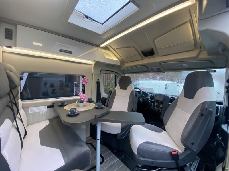 Roller Team Livingstone 5 Sport, Fiat 2.2MJ 140PS