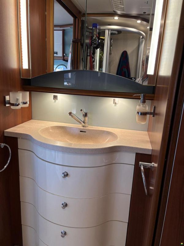 Carthago Mliner De Luxe 62