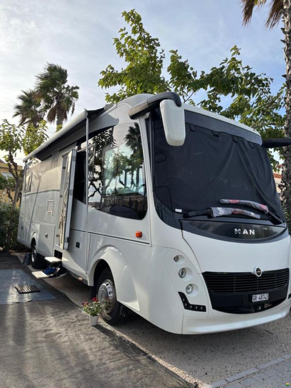 Carthago Mliner De Luxe 62