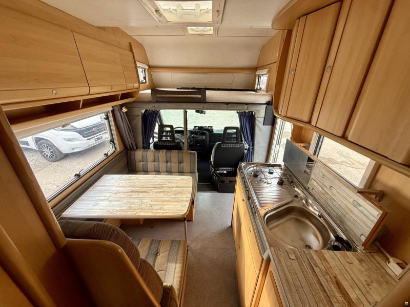 Dethleffs Golbetrotter A5880- Family Travel