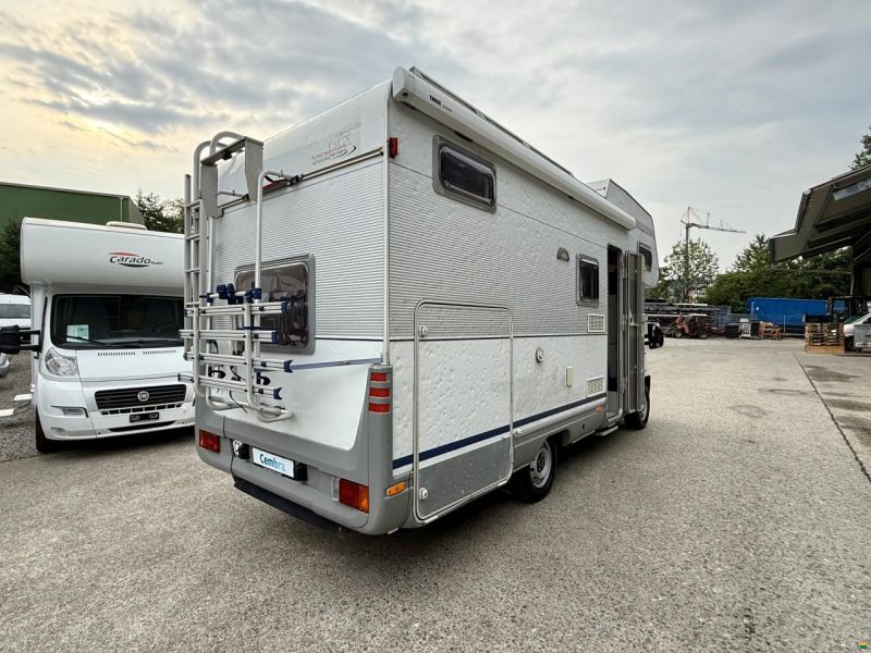 Dethleffs Golbetrotter A5880- Family Travel