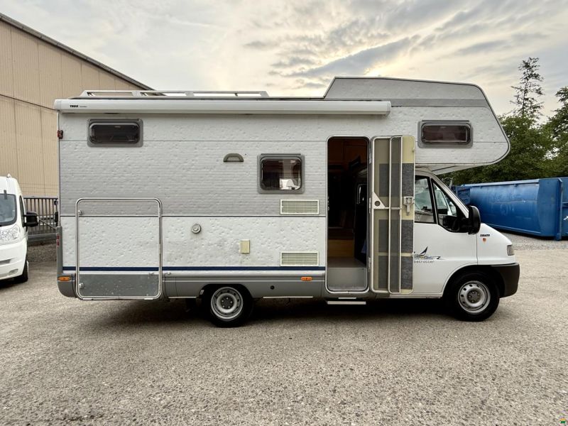 Dethleffs Golbetrotter A5880- Family Travel
