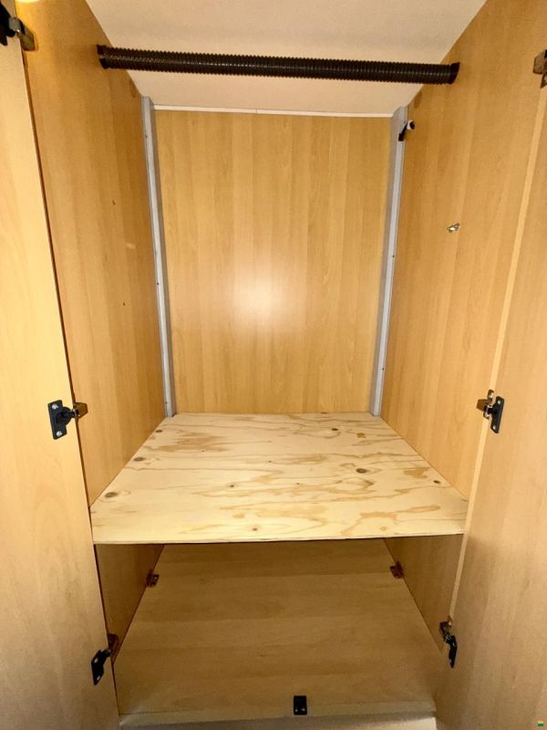 Dethleffs Golbetrotter A5880- Family Travel