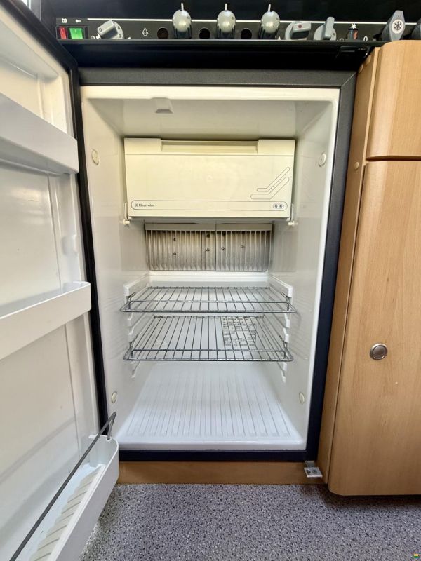 Dethleffs Golbetrotter A5880- Family Travel