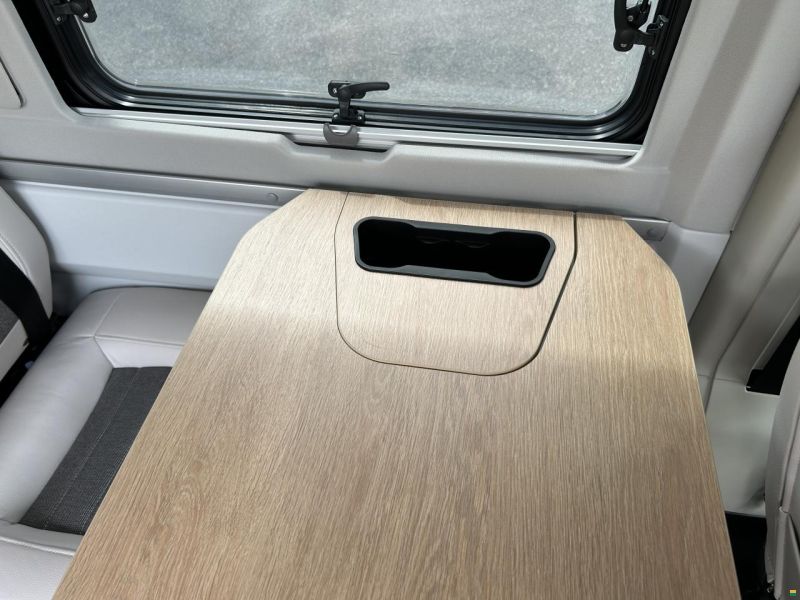 Adria Twin 640 SGX 60Y PopTop DeLuxe